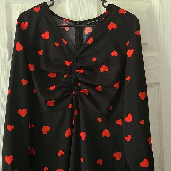 Black Long Sleeve Dress - Picture 2 of 3